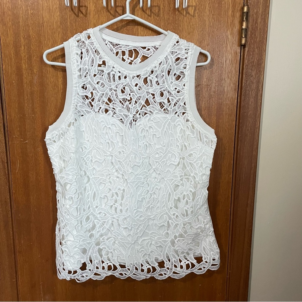 VENUS White Lace Tank Top